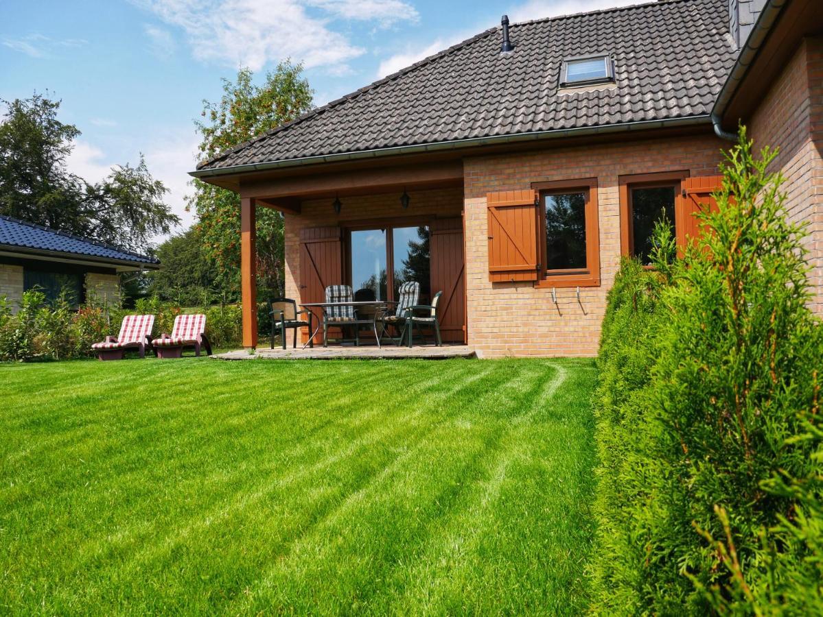 Landhaus Am See Von Robertville Вем Екстериор снимка